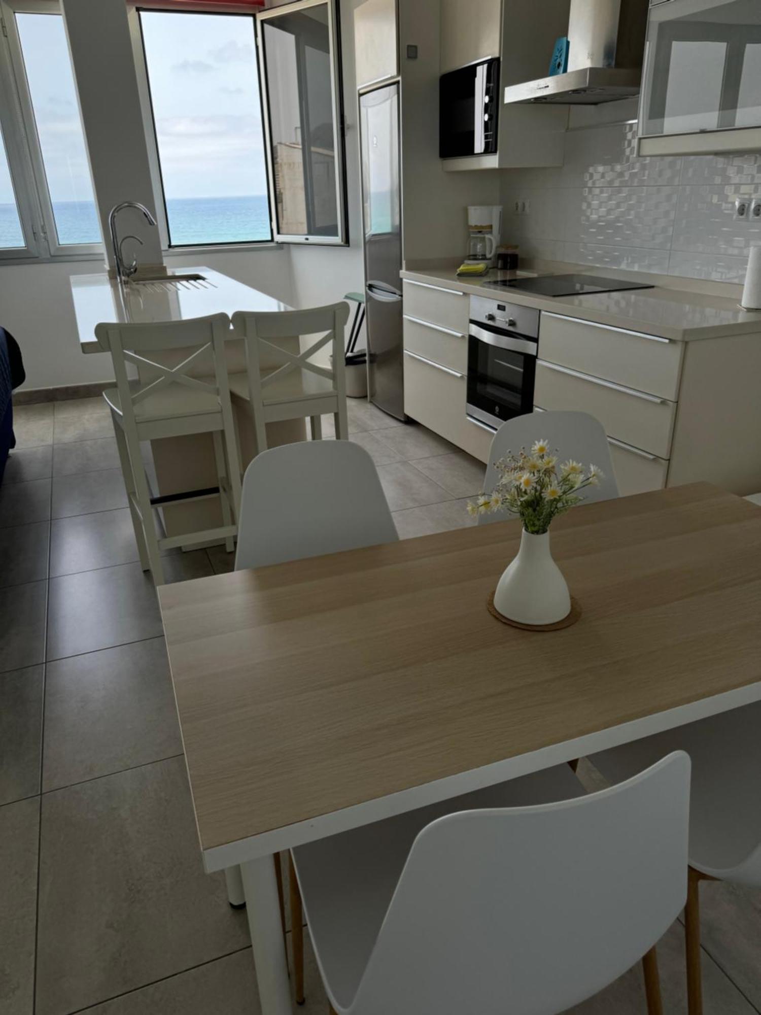 Vistas Mar Playa Las Canteras Primera Linea Wifi Лас Палмас де Гран Канария Екстериор снимка