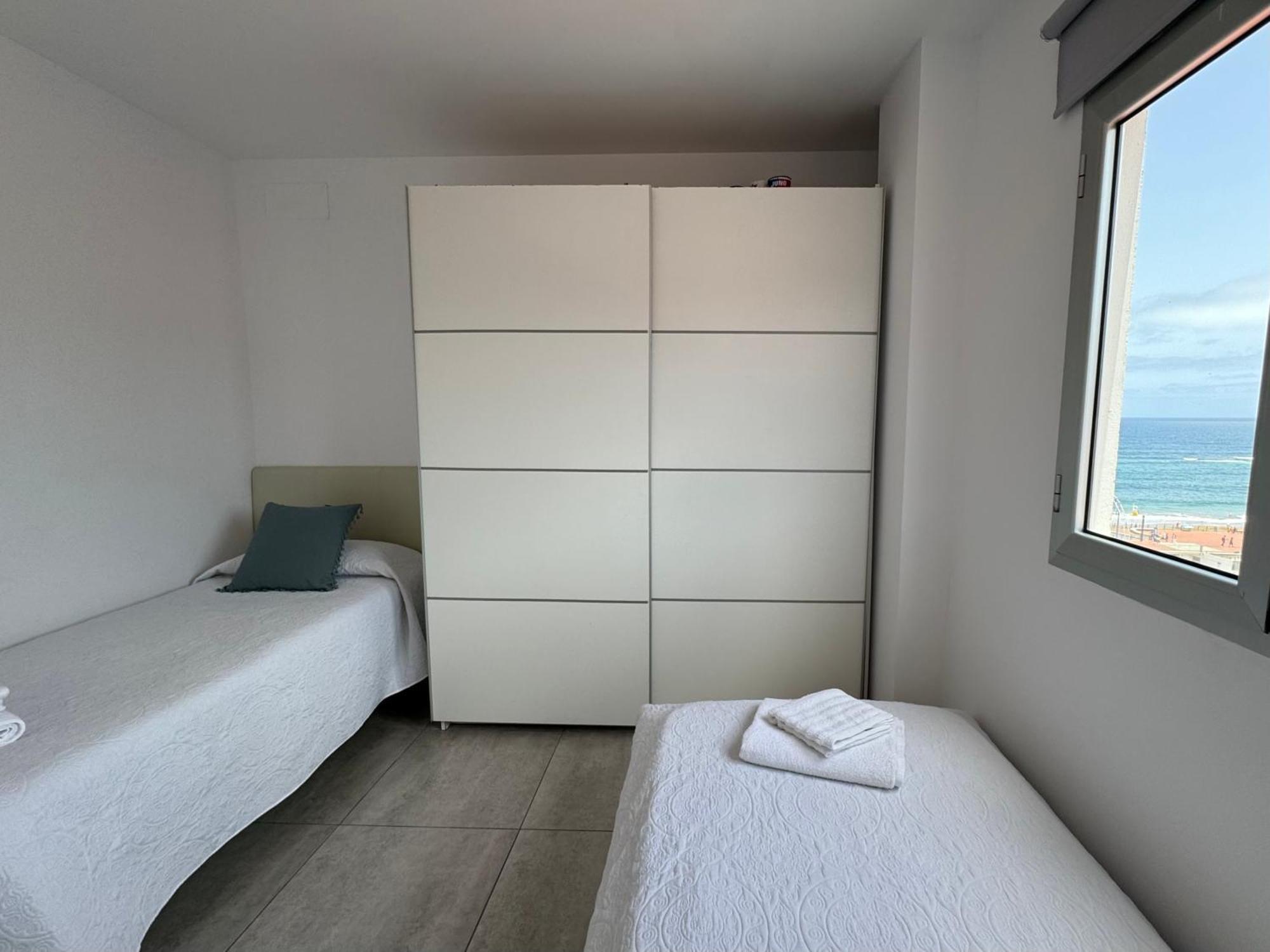 Vistas Mar Playa Las Canteras Primera Linea Wifi Лас Палмас де Гран Канария Екстериор снимка