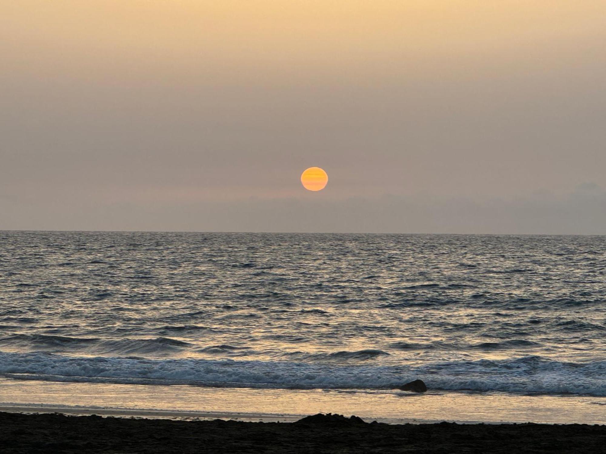 Vistas Mar Playa Las Canteras Primera Linea Wifi Лас Палмас де Гран Канария Екстериор снимка
